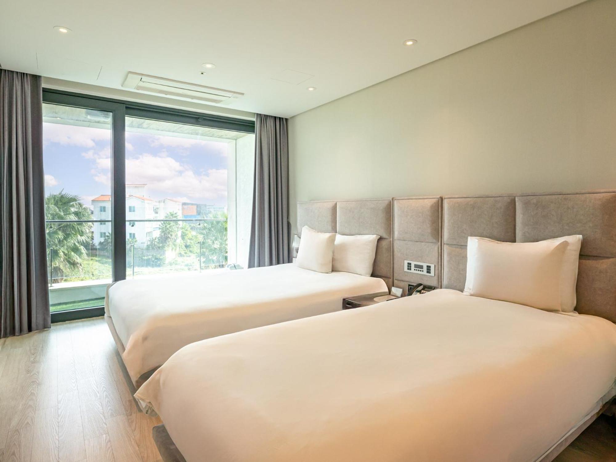 Jeju Attirance Hotel & Poolvilla Seogwipo Esterno foto