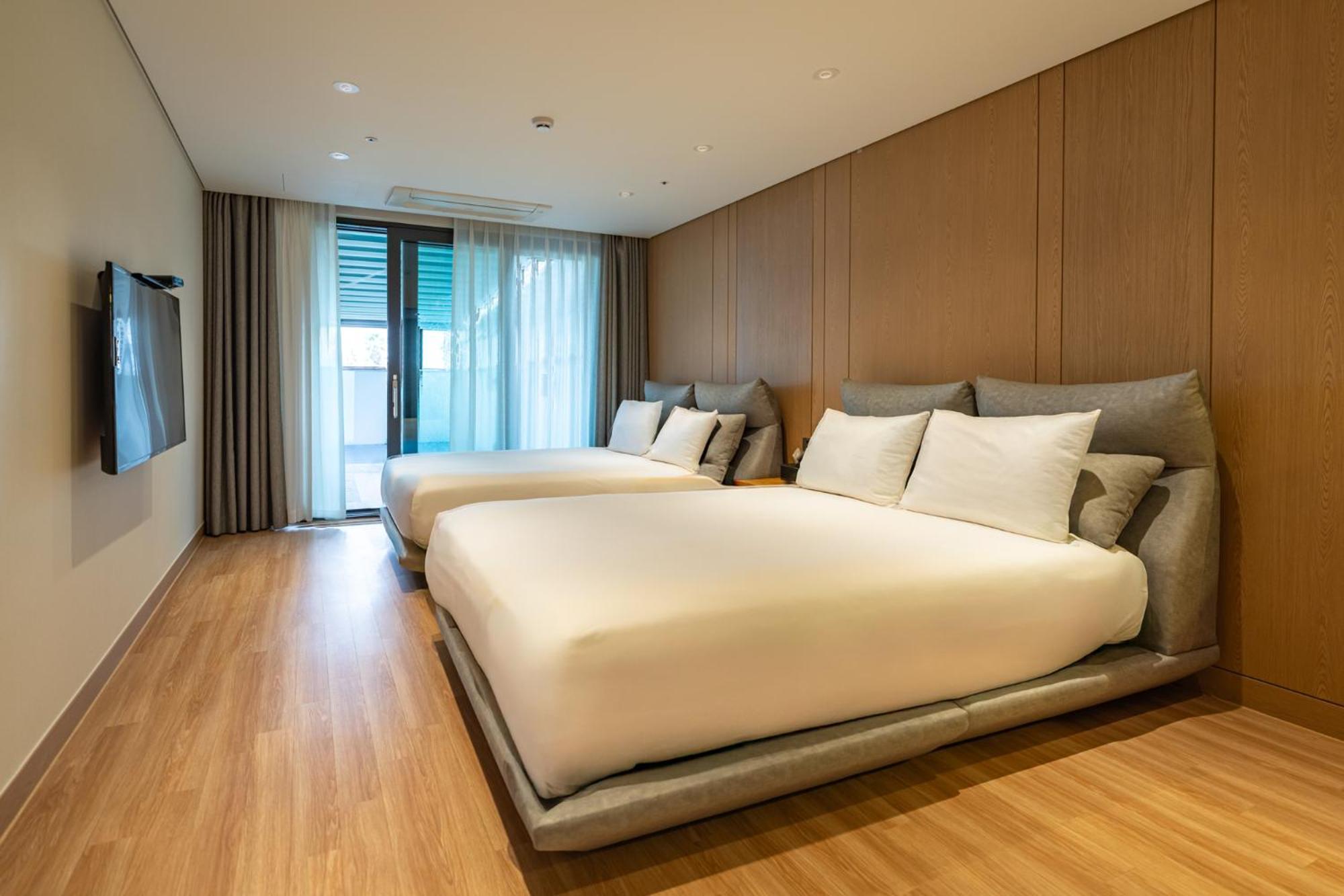 Jeju Attirance Hotel & Poolvilla Seogwipo Esterno foto